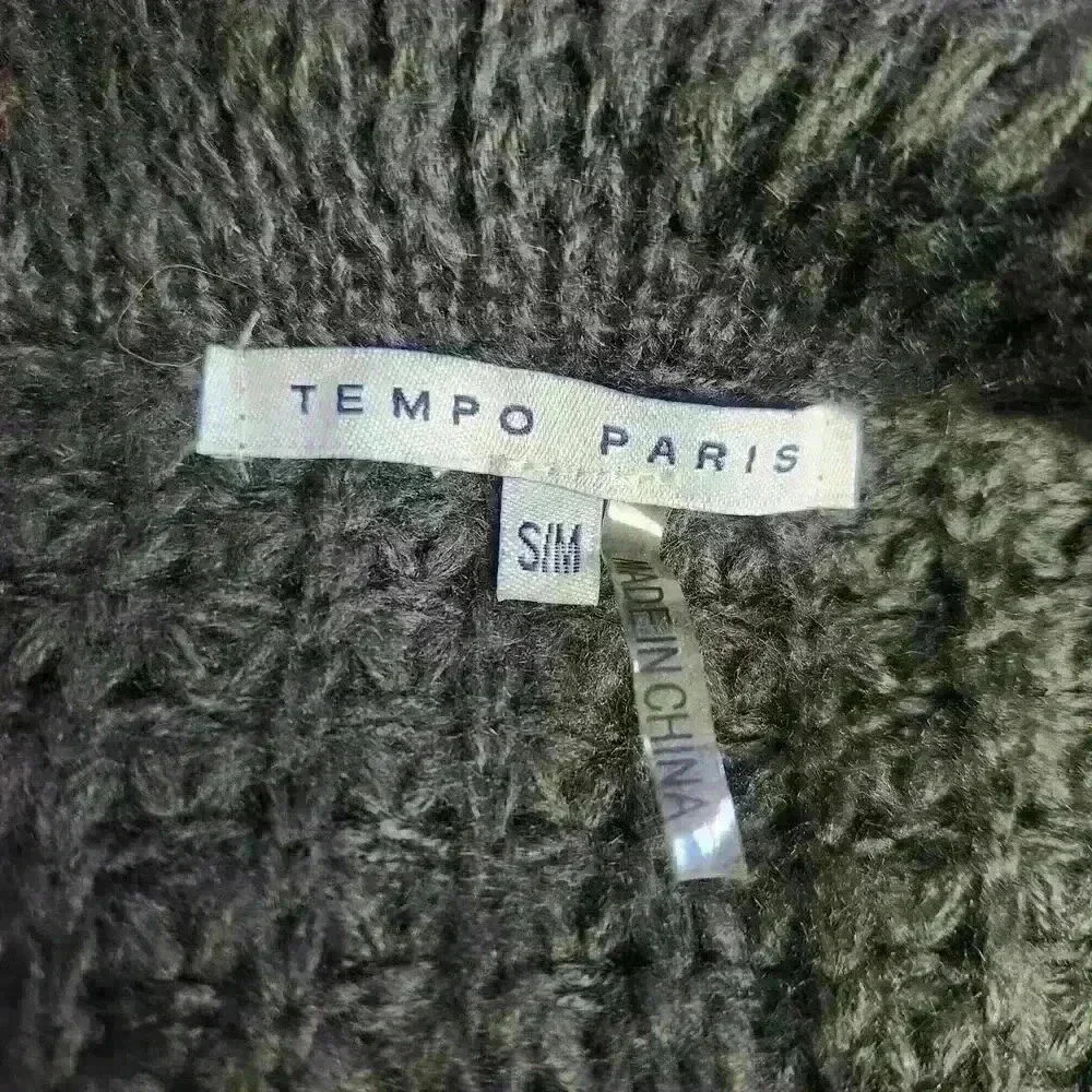 Unique Tempo Paris S/M Grey Cape Sweater Fun Neckline Fur Waist Belt Ruffled Hem - Picture 9 of 11